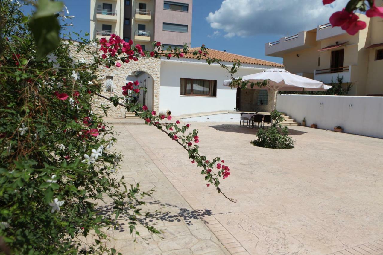 Villa Vanilla Agioi Theodoroi Exterior photo